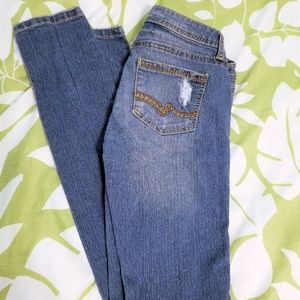 Almost Famous, Destroyed Denim Stretch Jeans Sz 0